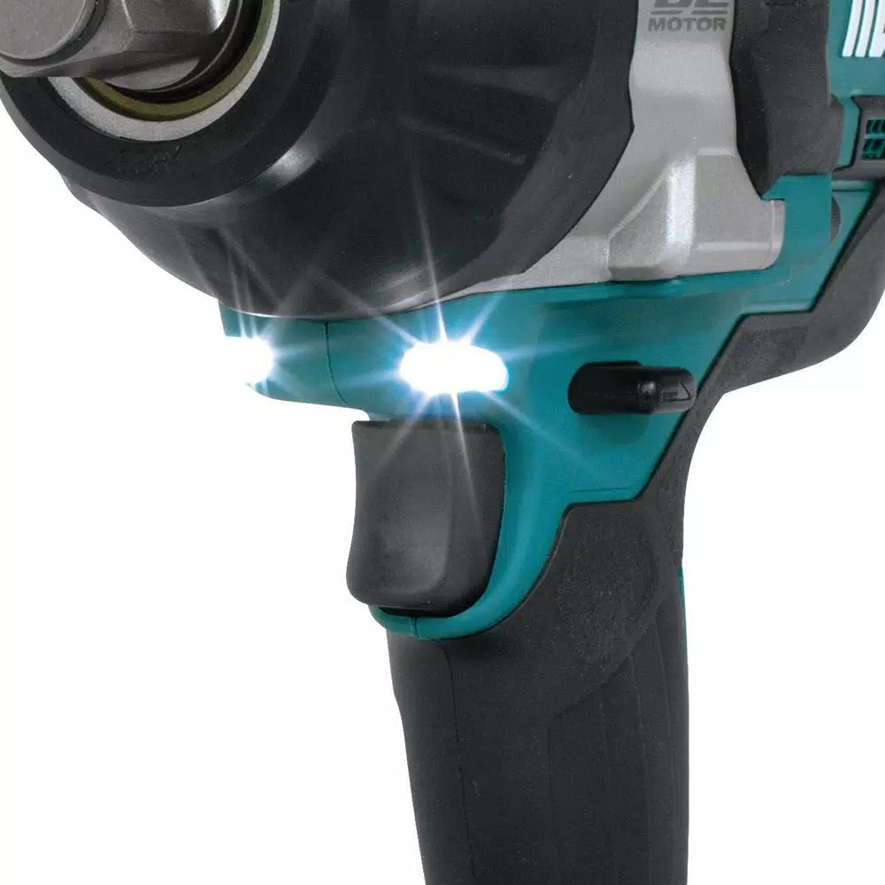 Makita 18V LXT Brushless 3/4 in. Square Drive High Torque Impact Wrench Kit with (2) 5.0Ah Batteries & Bag