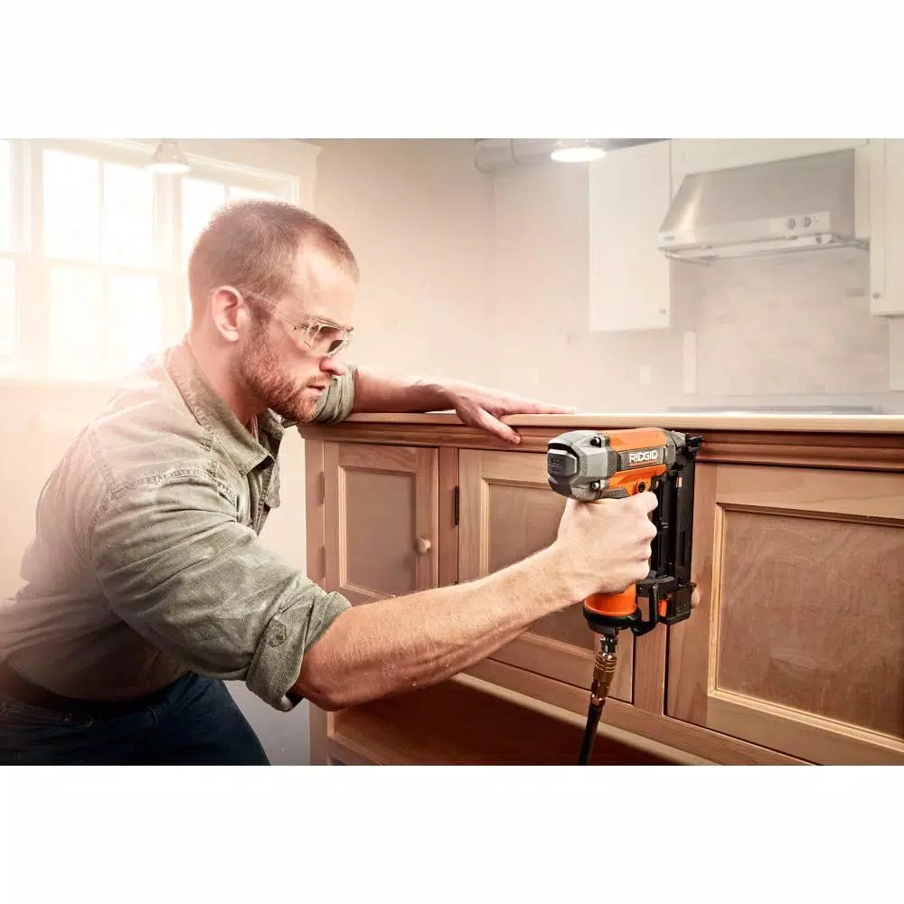 RIDGID 18-Gauge 2-1/8 in. Brad Nailer Kit with CLEAN DRIVE Technology and 50 ft. Lay Flat Air Hose