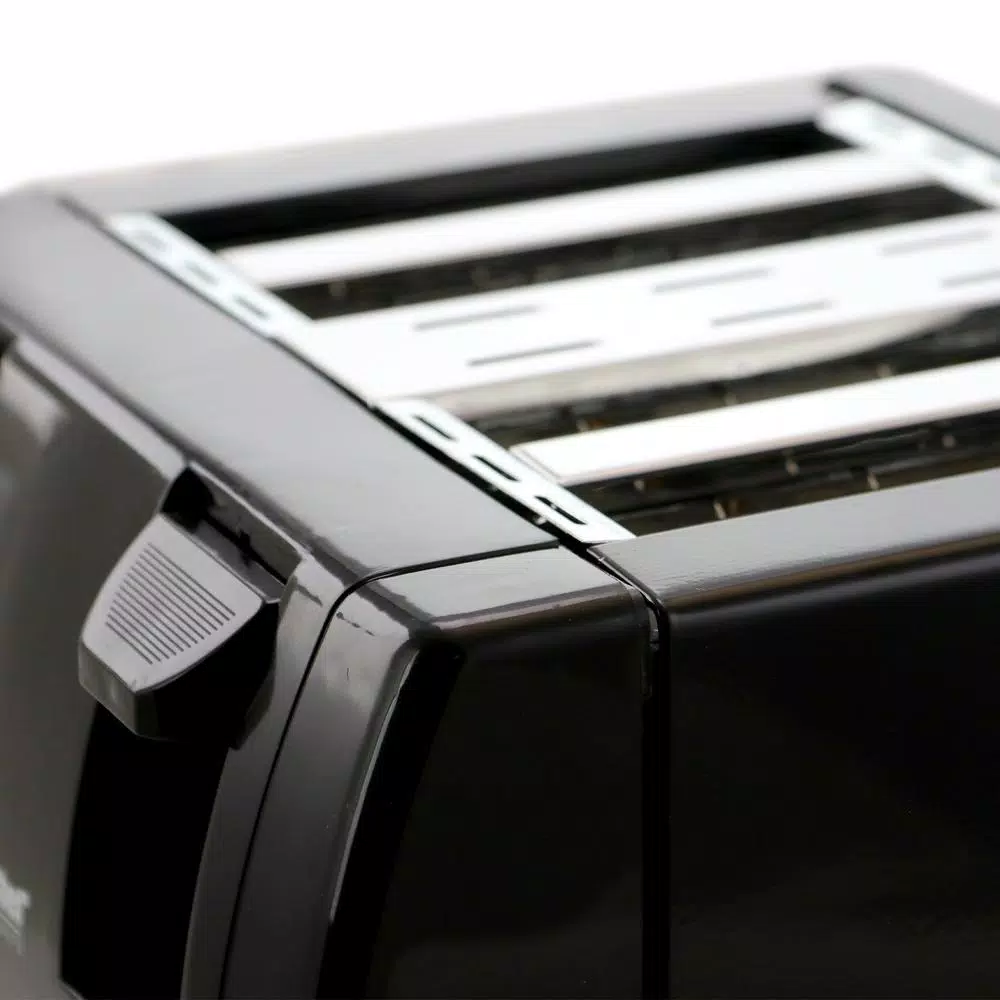 Better Chef 4-Slice Black Toaster with Dual-Control and Wide Slots
