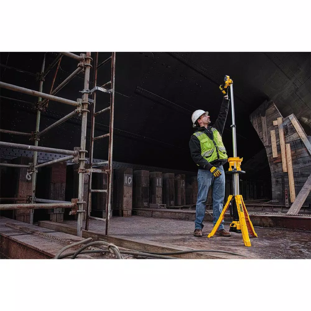 DEWALT 20V MAX 3000-Lumen Cordless LED Tripod Work Light Kit with 6.0 Ah Battery and Charger