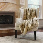 Best Home Fashion Kitt Fox Faux Fur Throw Blanket, 54 in. x 36 in., Grey and Ivory thumbnail 4