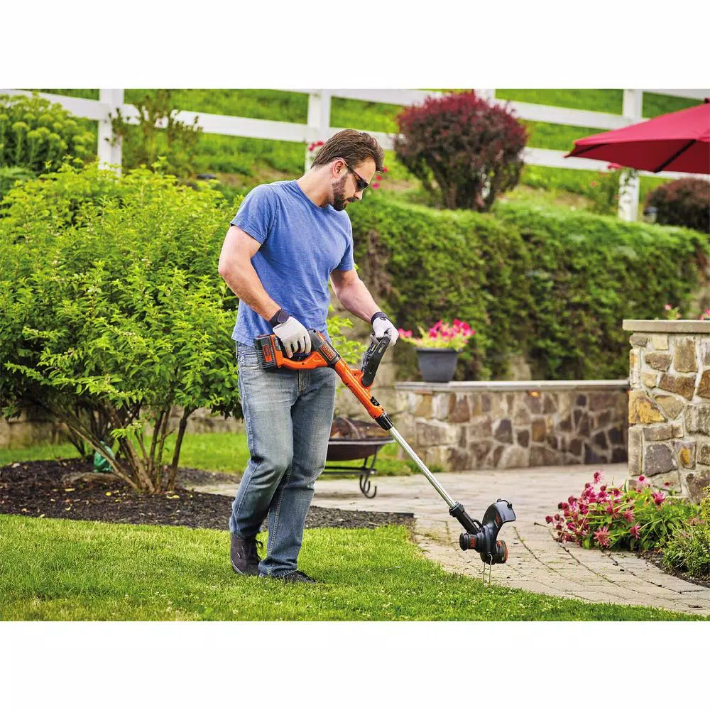 BLACK+DECKER 40V MAX Lithium-Ion Cordless String Trimmer with 1.5 Ah Battery and Charger