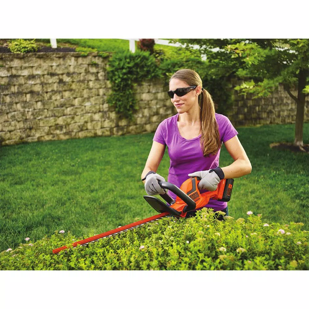 BLACK+DECKER 40V Lithium-Ion Cordless Hedge Trimmer with 22 in. Dual-Action Blade, Battery and Charger Included