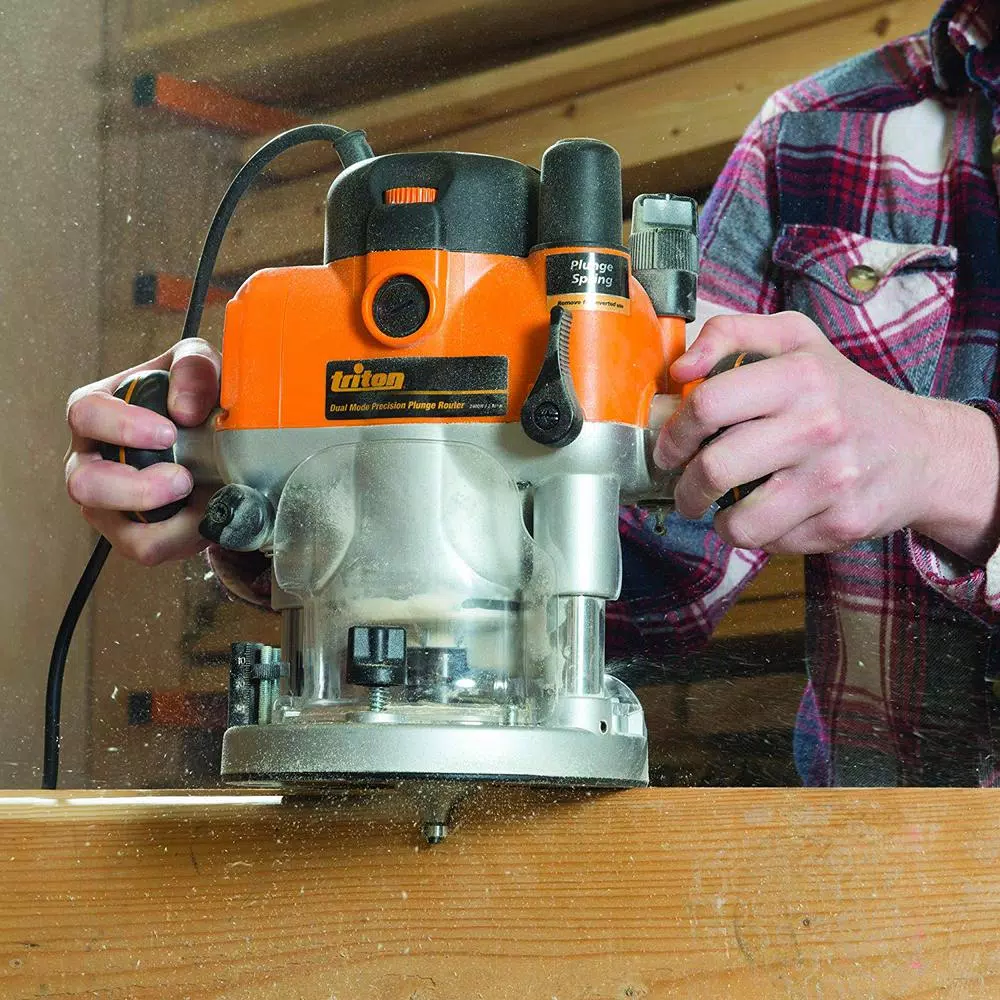 Triton TRA001 3.25 HP Precision Dual Mode Plunge Router, 110-Volt