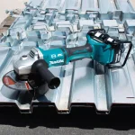 Makita 18V X2 LXT (36V) 7 in. Brushless Paddle Switch Angle Grinder Kit with 5.0 Ah Batteries & 10pk Grinding Wheels thumbnail 13