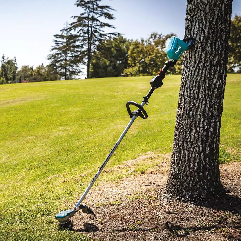 Makita 18V X2 LXT 36V Brushless Cordless Blower and String Trimmer Combo Kit with (2) 5.0 Ah Batteries & Charger