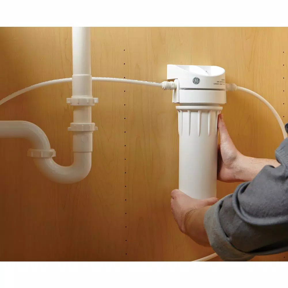 GE Single Stage Under-Counter Water Filtration System, Carbon Spun-Fiber