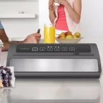NutriChef Automatic Electric Vacuum Sealer with Reusable Bags and Roll Cutter thumbnail 2