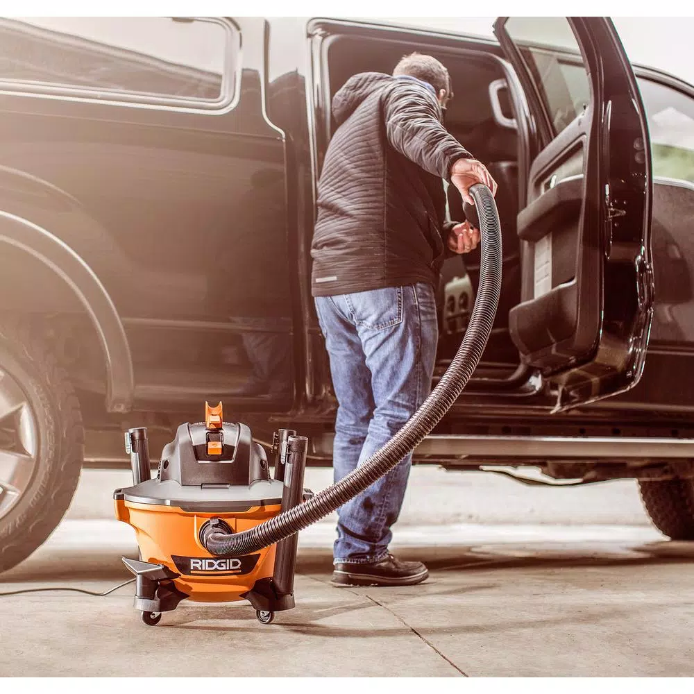 RIDGID 6 Gal. 3.5 Peak HP NXT Wet/Dry Shop Vacuum with Dual-Flex Hose and Accessories