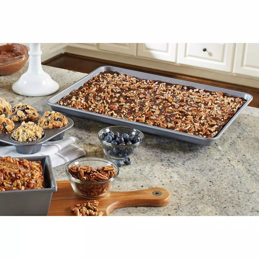 Calphalon Select by Calphalon 2-Piece Nonstick Classic Jelly Roll Pan Bakeware Set, 12 in. x 17 in.
