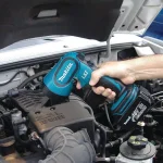 Makita 18V LXT Lithium-Ion Xenon Flashlight with Pivoting Head thumbnail 4