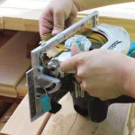 Makita 36V (18V x2) 7-1/4 in. Cordless Circular Saw Kit with 2 5.0 Ah Batteries and Charger thumbnail 13