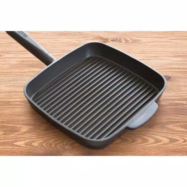 MasterPan Sectional Series 11 in. Cast Aluminum Nonstick Grill Pan, Black