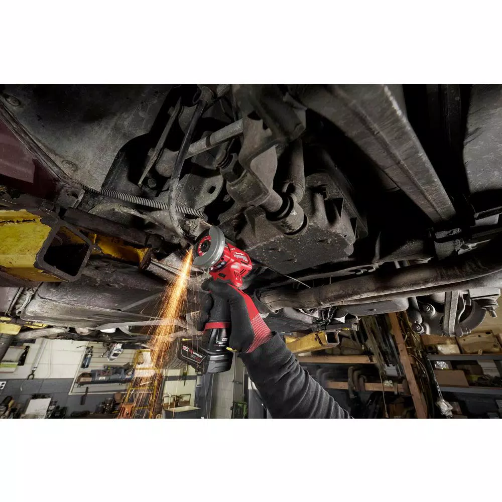Milwaukee M12 FUEL 3 in. Brushless Cordless Cut Off Saw Kit with M12 Oscillating Multi-Tool
