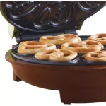 Brentwood Appliances Brentwood Appliance TS-251 Mini Electric Pretzel Maker, 750W, Nonstick, Green thumbnail 2