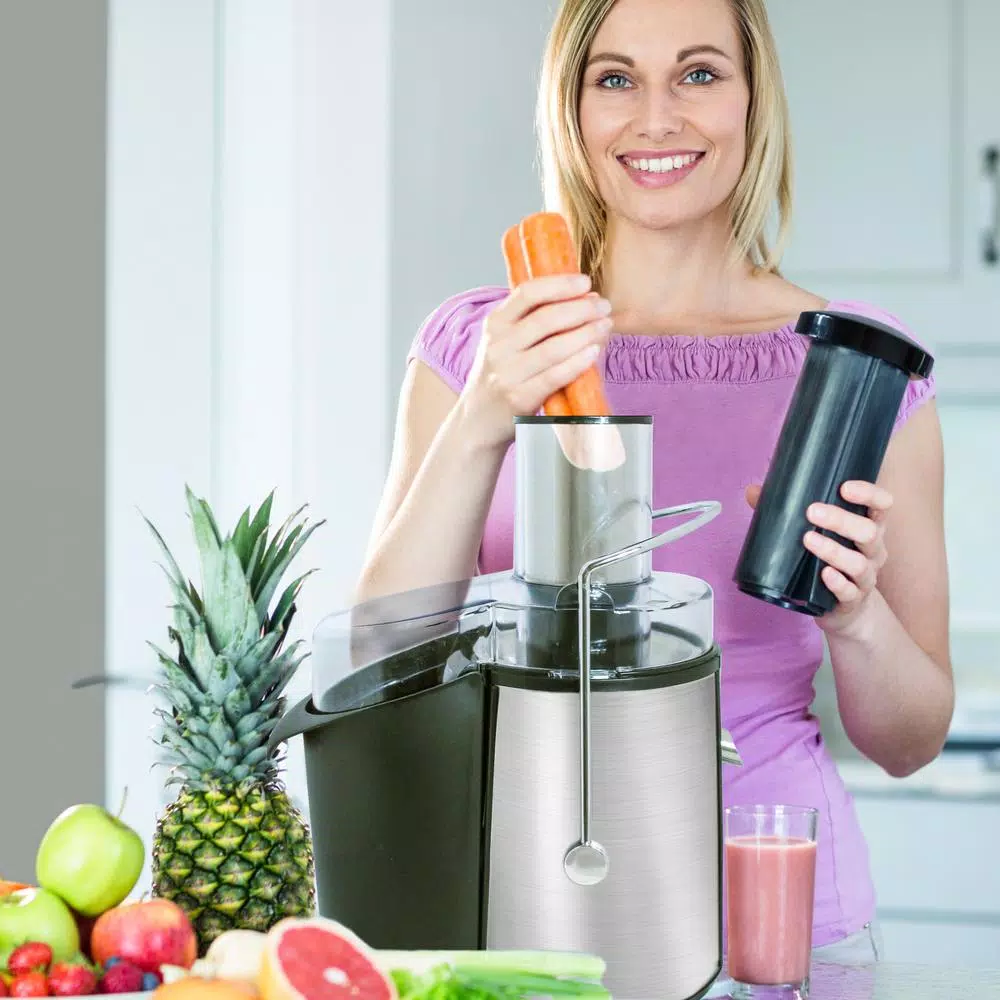 Courant 750W Whole Fruit Centrifugal Juicer with 2-Speed Settings and Brushed Stainless Steel Body