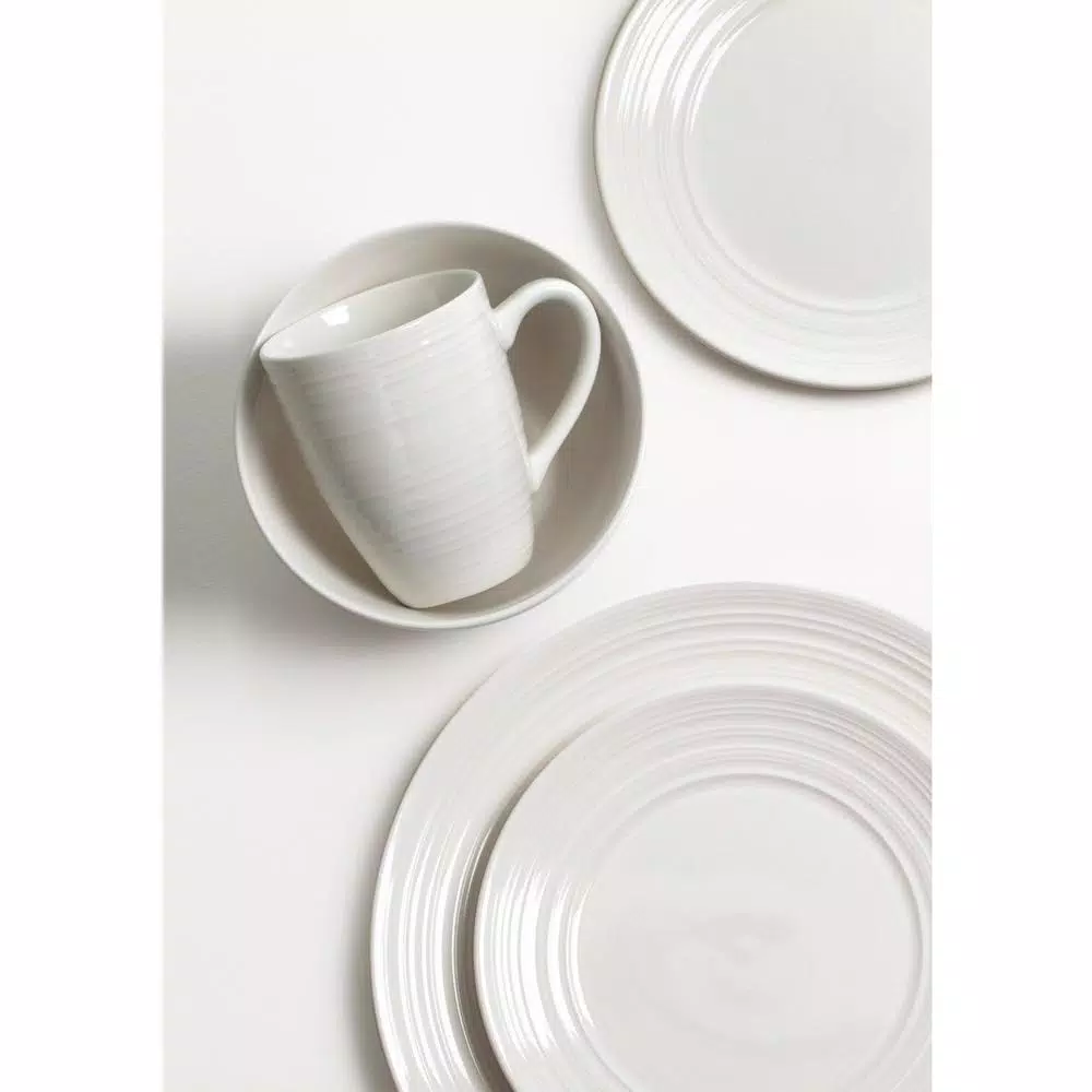 THOMSON POTTERY Ripple 16-Piece Off White Stoneware Dinnerware Set, Service for 4