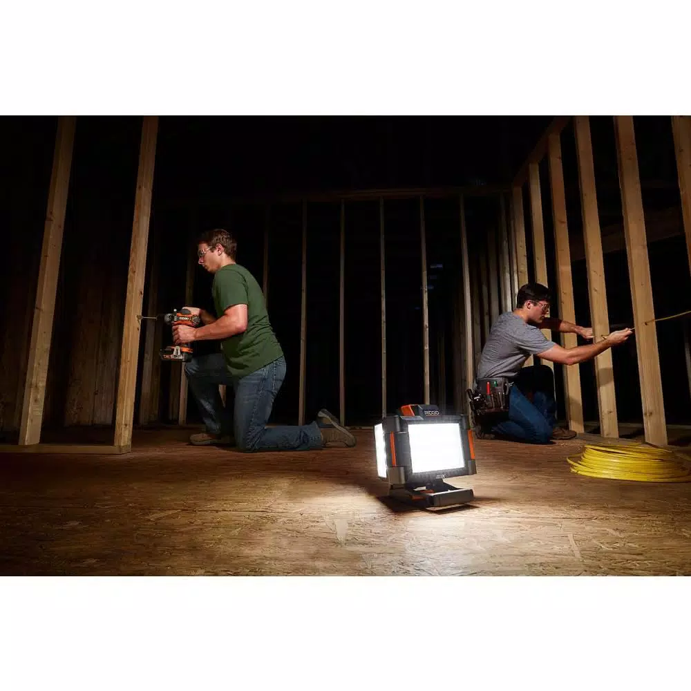 RIDGID 18V Hybrid Folding Panel LED Work Light Kit with 2.0 Ah Battery and Charger