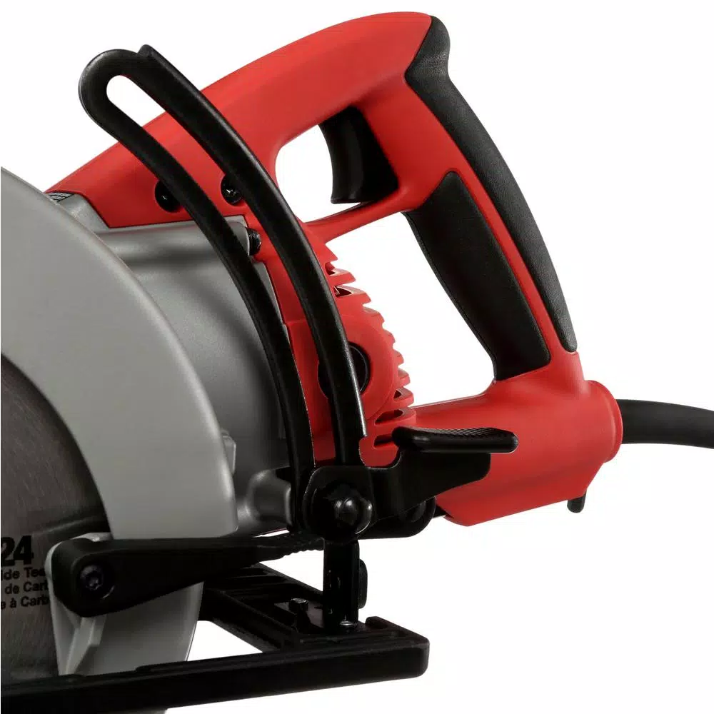 Milwaukee 7-1/4 in. 15 Amp Corded Magnesium Worm Drive Circular Saw