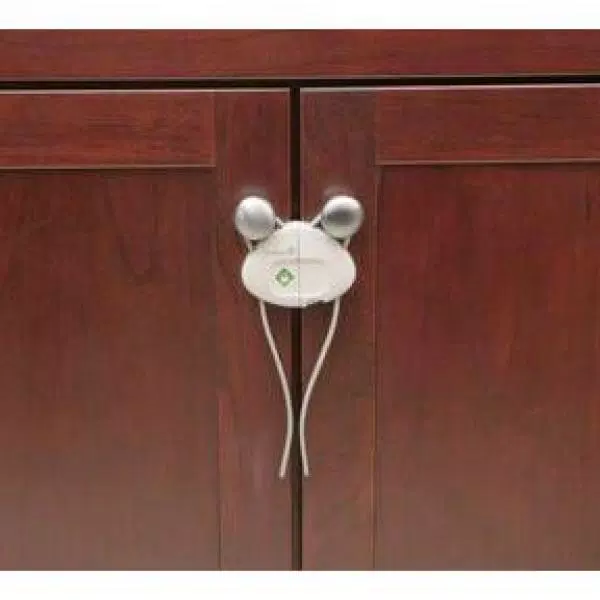 Safety 1st Cabinet Flex Locks, 2-Pack Child Safety Cabinet Locks for Handles and Knobs