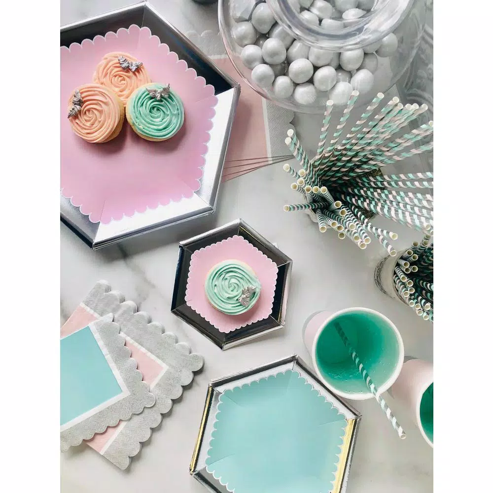 Sugar Plum Party SugarPlum Collection 32-Piece Silver and Blue Scalloped Edge Disposable Cocktail Paper Napkins