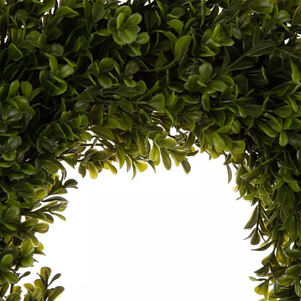 Glitzhome 18 in. Boxwood Wreath with 24 in. Bamboo Tobacco Basket Decor Set