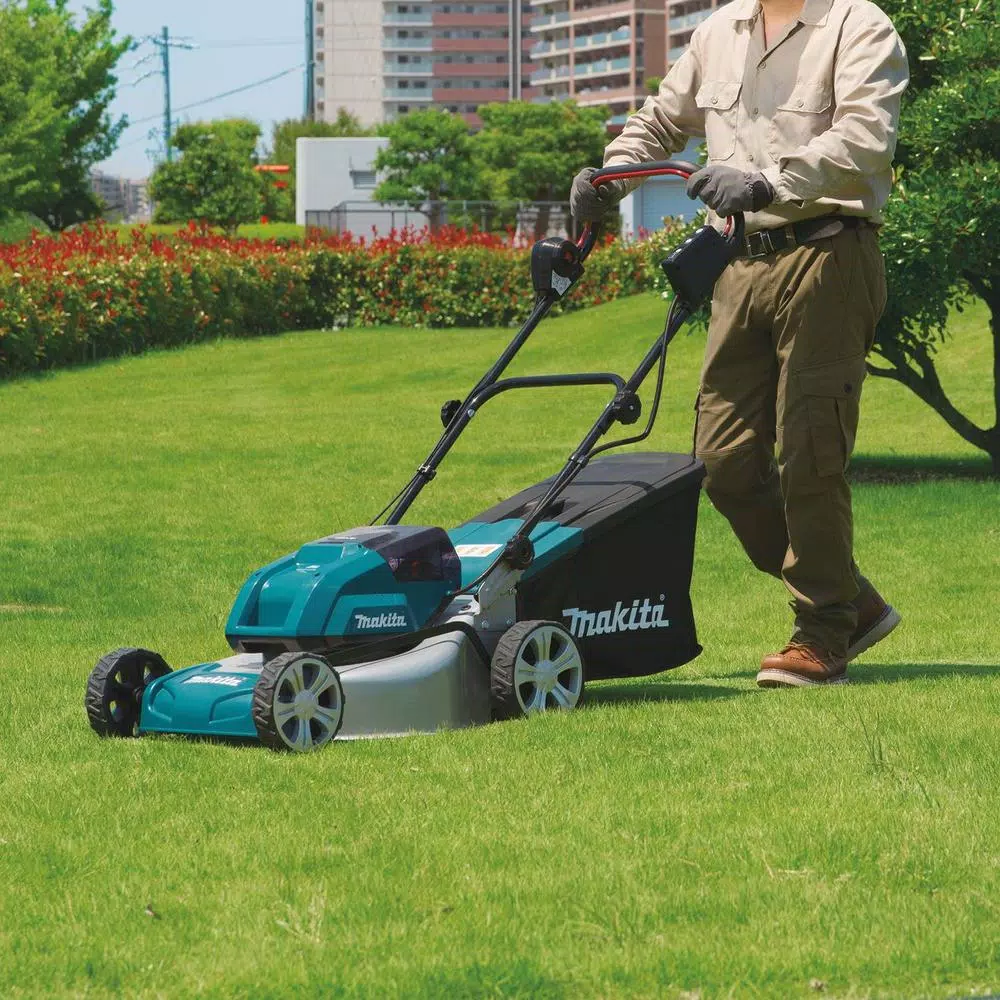 Makita 18 in. 36V LXT Cordless Steel Deck Walk Behind Push Lawn Mower Kit with 4 Batteries