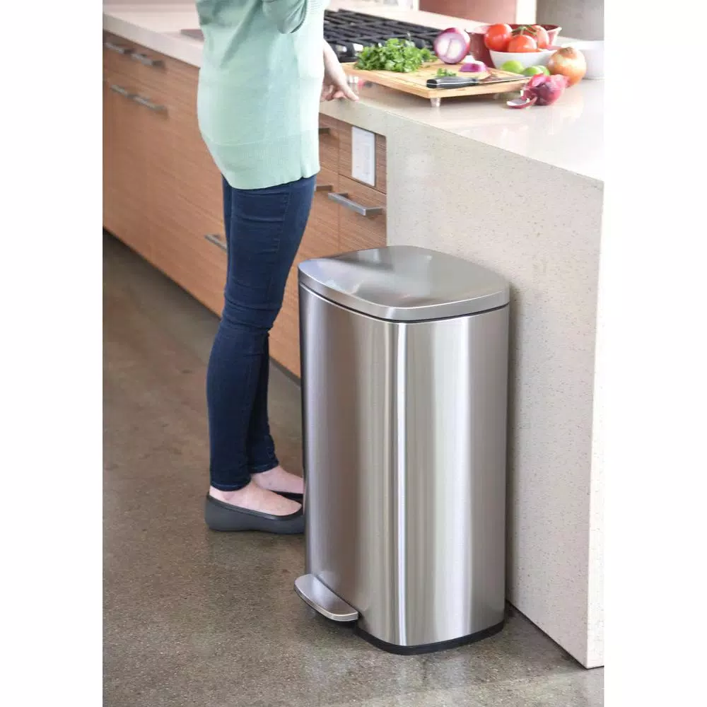iTouchless SoftStep 13.2 Gal. Stainless Steel Step Trash Can with Odor Filter and Inner Bucket