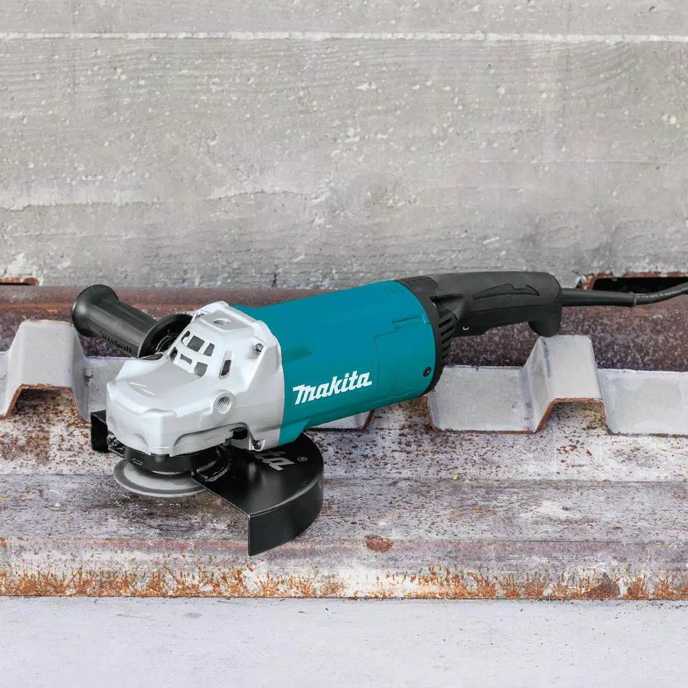Makita GA9060 9 in. Angle Grinder, 15 Amp, 6600 rpm