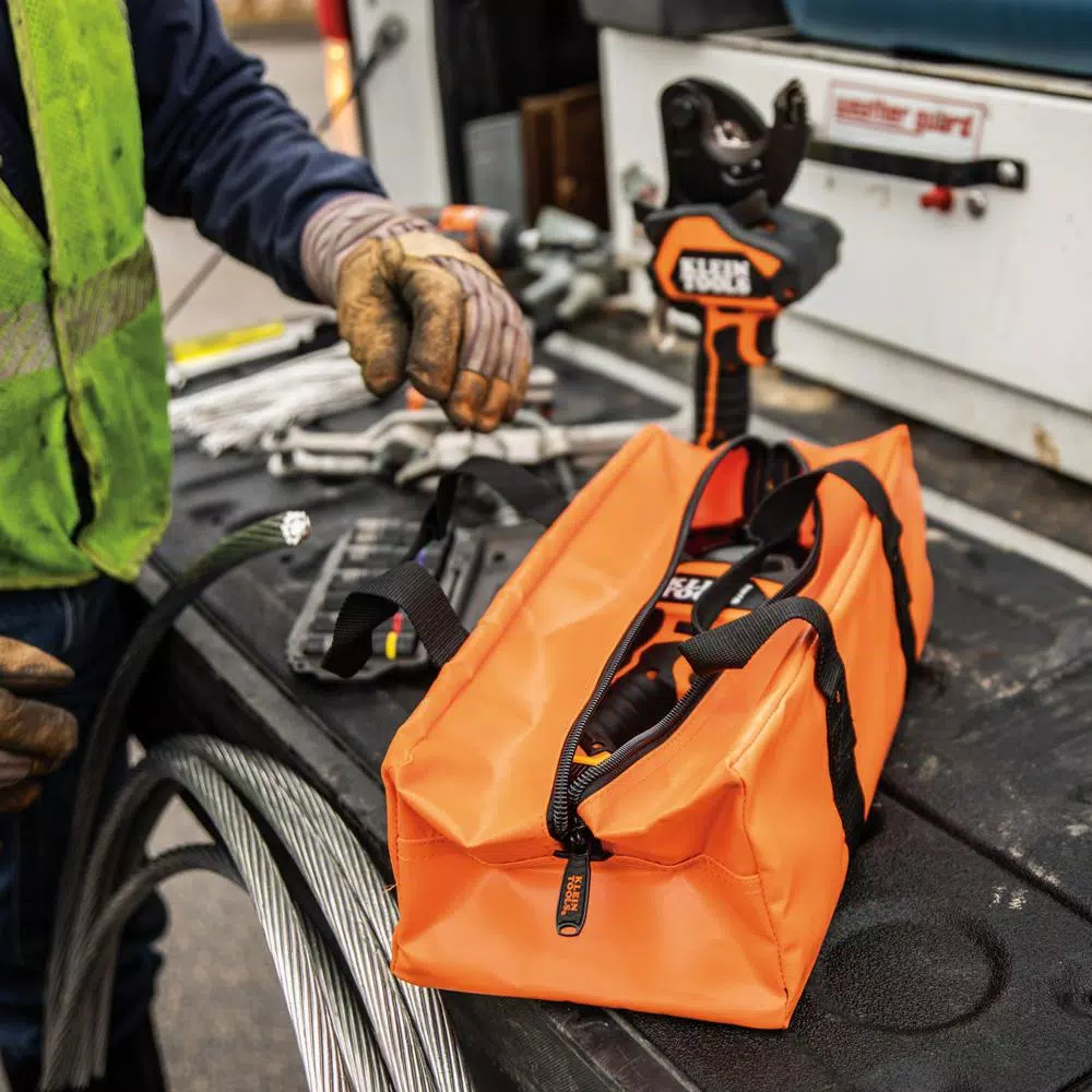 Klein Tools Battery-Operated EHS Closed-Jaw Cable Cutter with Two 2 Ah Batteries and Charger