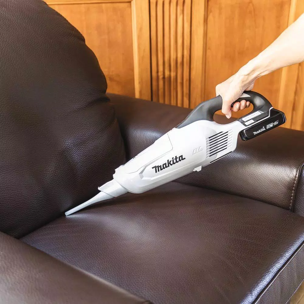 Makita 18V LXT Brushless Cordless 3-Speed Vacuum Kit with 2.0 Ah Battery and Rapid Optimum Charger