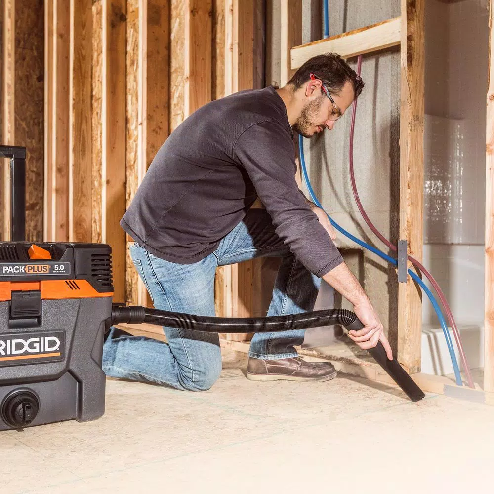 RIDGID 1-7/8 in. Tug-A-Long Expandable Locking Vacuum Hose for Wet/Dry Shop Vacuums