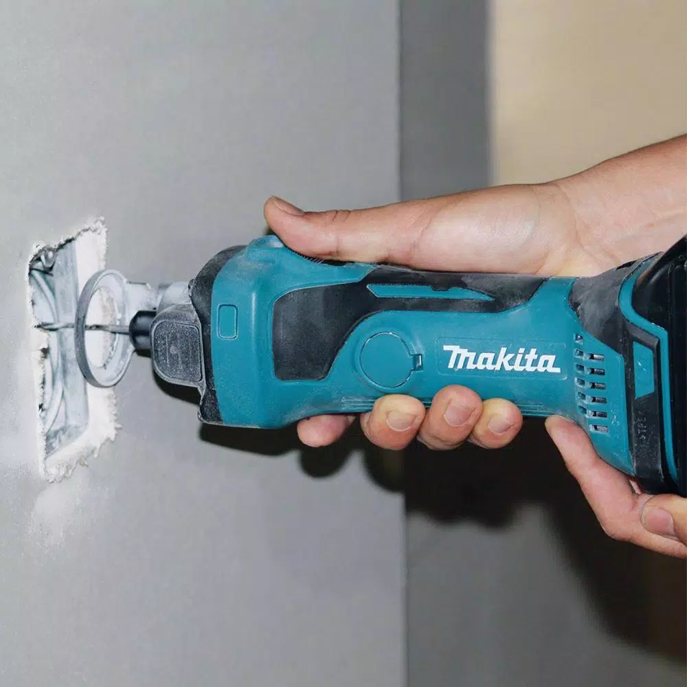 Makita 18V LXT Brushless Drywall Screwdriver & Cut-Out Tool 2-Piece Combo Kit with 5.0Ah Batteries