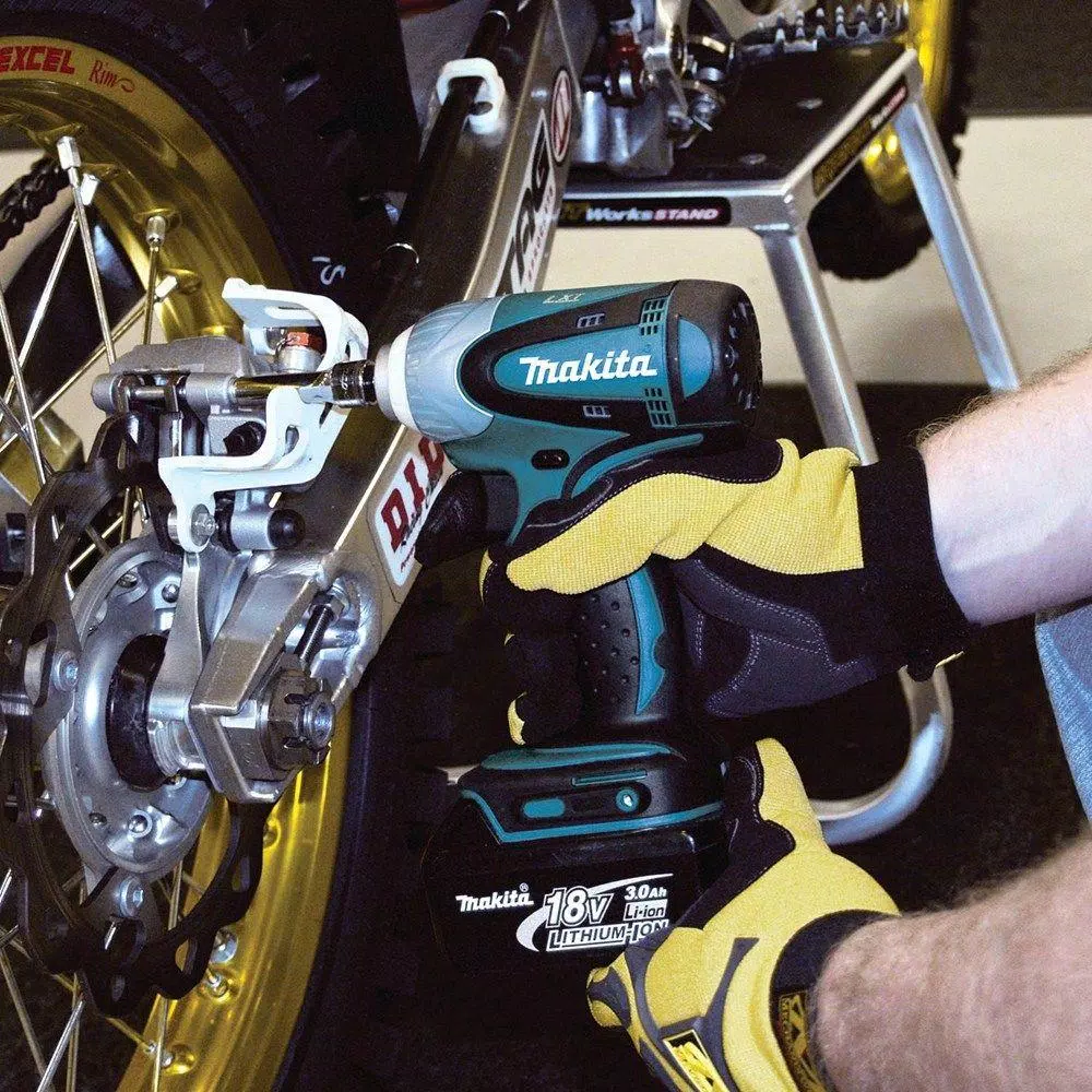Makita 18V LXT Lithium-Ion 3/8 in. Cordless Impact Wrench (Tool Only)