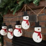 Glitzhome 6 ft. Metal Snowman Christmas Garland, Rustic Holiday Decor thumbnail 5