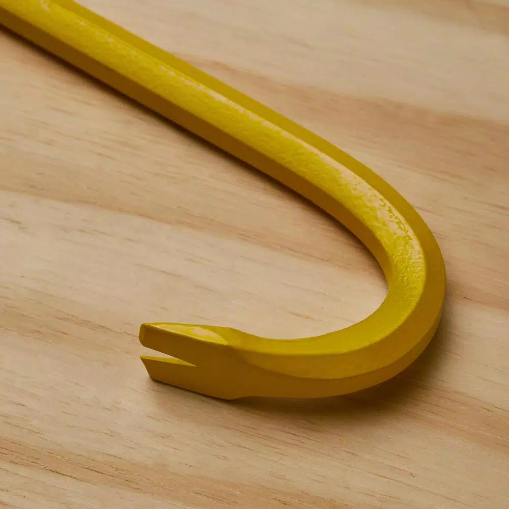 Stanley 18 in. Wrecking Bar, Forged High-Carbon Steel