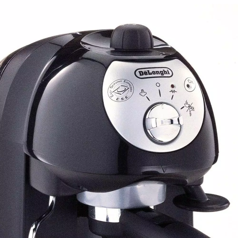DeLonghi De'Longhi BAR32 15-Bar Espresso and Cappuccino Maker, Black