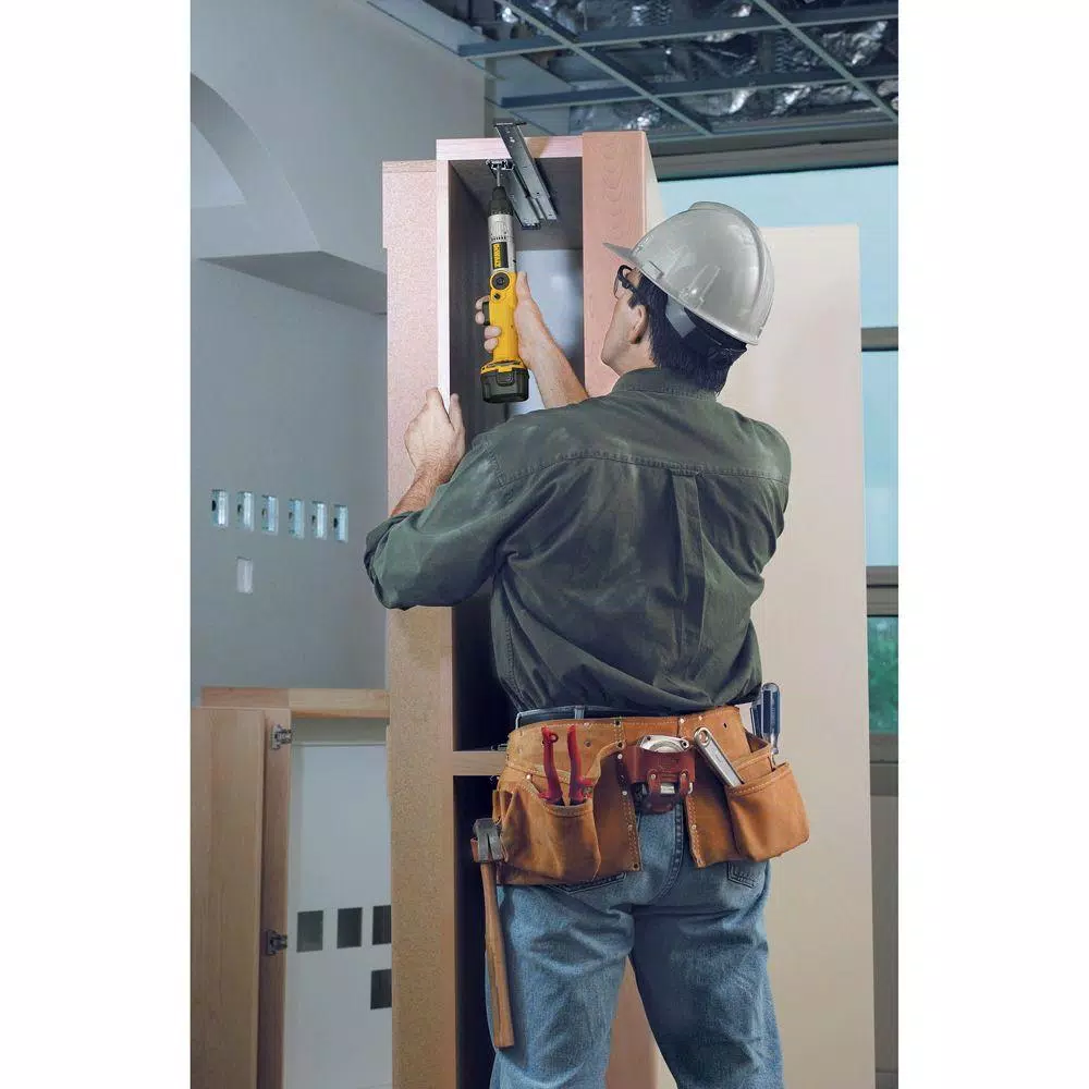 DEWALT 7.2V Ni-Cd Cordless 2-Position Screwdriver Kit with (2) 1.7Ah Batteries, Charger, and Case