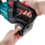 Makita 18V LXT Brushless Cordless 24 in. Hedge Trimmer Kit with (2) 5.0 Ah Batteries and Charger thumbnail 4