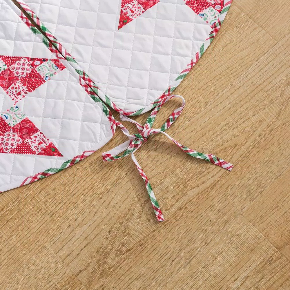 Country Living Angelina 48 in. Reversible Quilted Tree Skirt, Red and White Patchwork Star