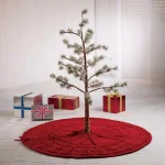 Glitzhome 52 in. Red Knitted Chenille Polyester Christmas Tree Skirt thumbnail 8
