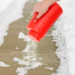 Stalwart Handheld Salt and Seed Spreader, Multi-Purpose Portable Dispenser thumbnail 5